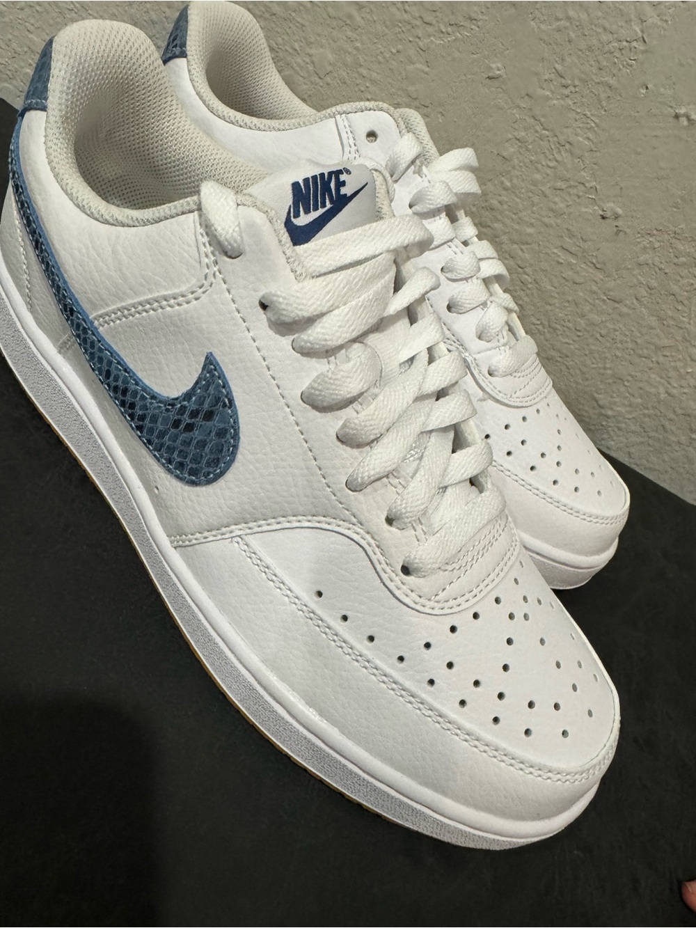 Nike Men’s White Low-Top Sneakers with Blue Snake-Print Swoosh